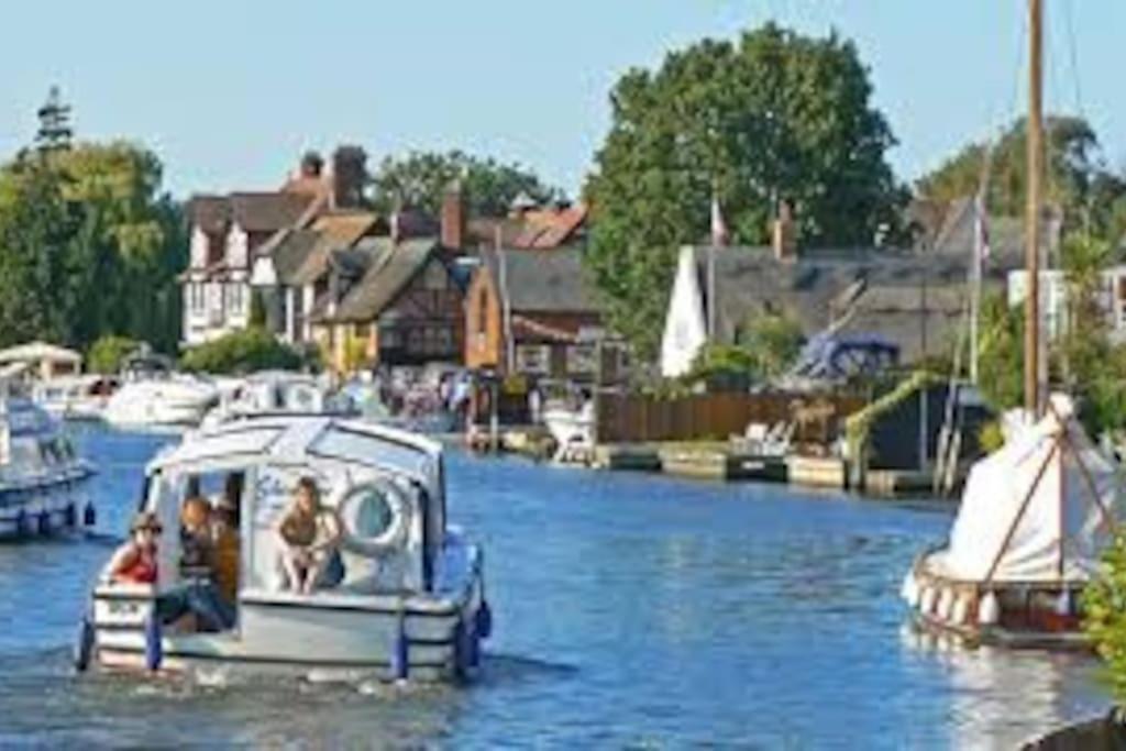 The - Dog Friendly Farm Holiday home *